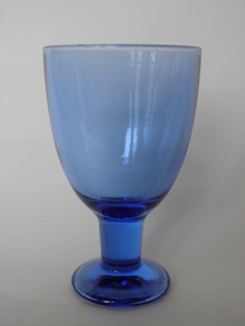 Verna Wine glass ultramarine Iittala  