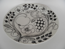 Paratiisi Dinner Plate black-white Arabia