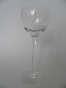 Aurora red Wine Glass