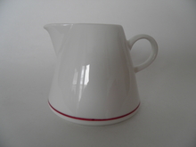 Harlekin Red Hat Creamer SOLD OUT