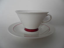 Harlekin Red Hat Tea Cup and Saucer Arabia