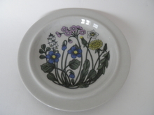 Flora Small Plate Arabia Sold Out