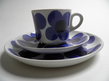 Aurinko blue Coffee Cup and two Plates Arabia SOLD OUT
