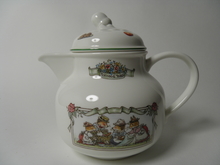 Foxwood Tales Tea Pot V&B SOLD OUT