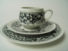 Talvikki Coffee Cup and two Plates Arabia SOLD