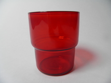 Stackable glass red Saara Hopea
