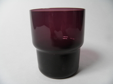 Stackable glass ruby Saara Hopea 