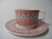 Sirkus Cup and Saucer red-green