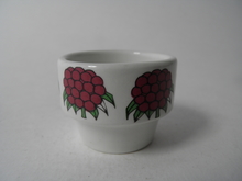 Egg Cup Raspberry Esteri Tomula SOLD OUT