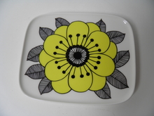 Kestit Plate yellow Marimekko