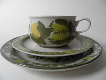 Arabia Ateljé Tea Cup and 2 Plates SOLD OUT