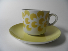 Coffee Cup yellow Figures Arabia SOLD OUT