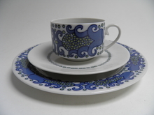 Esmeralda Coffee Cup and 2 Plates 
