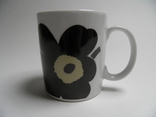 Unikko Mug black Marimekko SOLD OUT