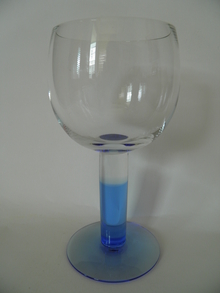 Mondo Big Wine glass blue Iittala