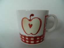 Apple Heart Mug Arabia