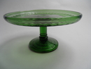 Kara Footed Plate green