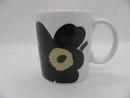 Unikko Mug black Marimekko 