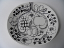 Paratiisi Plate Black oval Arabia SOLD OUT