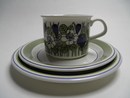 Krokus Coffee Cup and 2 Plates green SOLD OUT