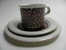 Faenza brown Flower Coffee Cup and 2 Plates SOLD OUT