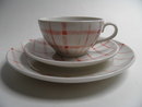 Sara Tea Cup and 2 Plates red Pentik