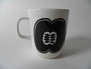 Kompotti Mug black Marimekko